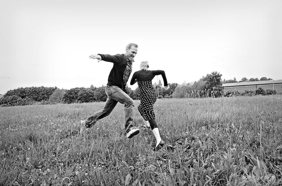 Magnus och Linda under en beloved-fotografering nära Kviberg i Göteborg.